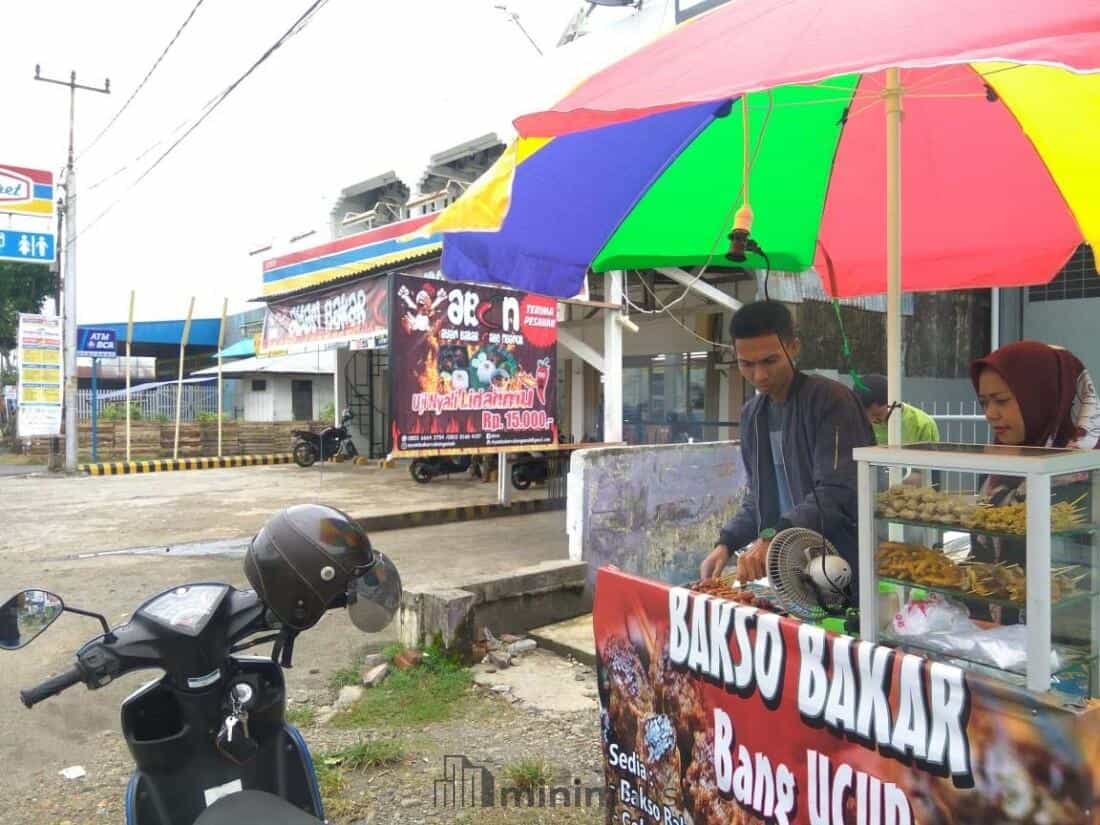 Etalase Bakso Bakar