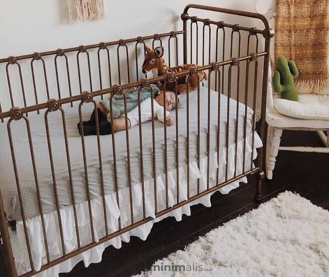 kasur tempat tidur bayi