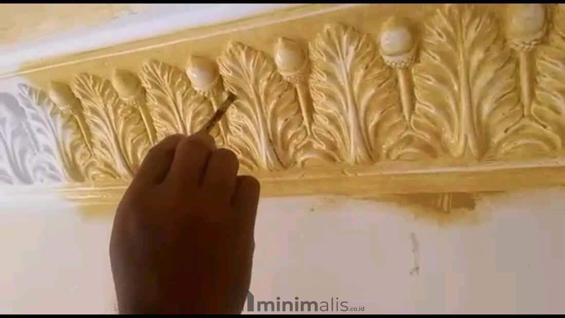 Cat Motif Lis Gypsum