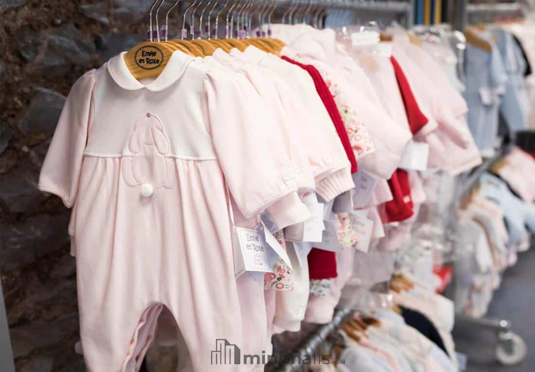 Desain Toko Baju Anak Ukuran Kecil