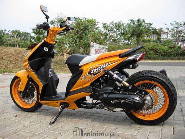 Mio Lowrider Thailook