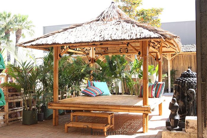 desain gazebo bambu sederhana