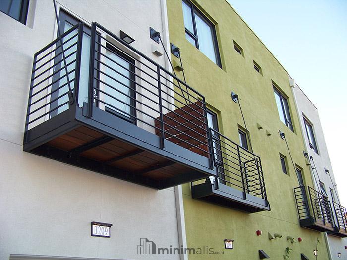 balkon minimalis stainless