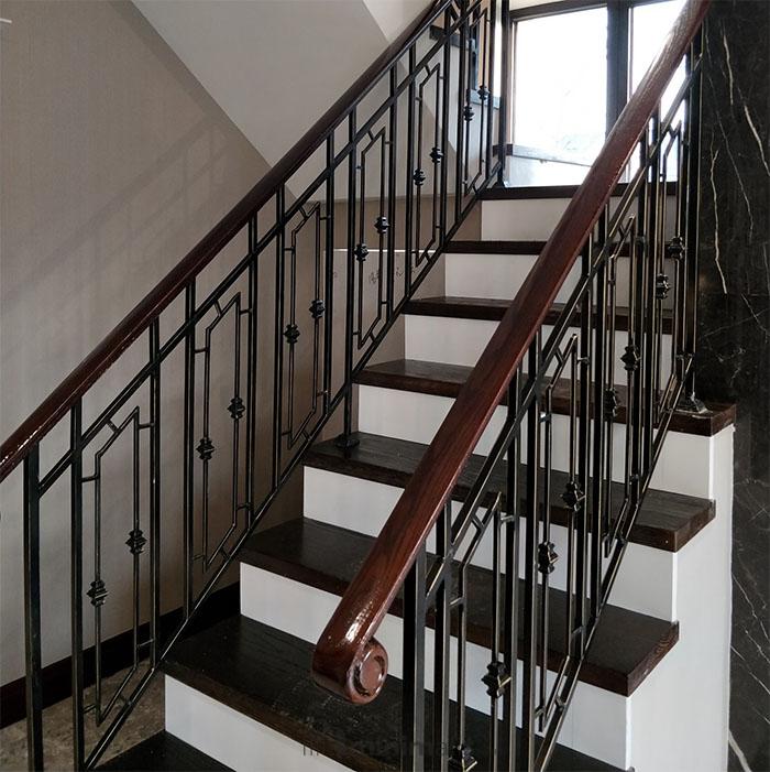 harga railing tangga besi tempa per meter